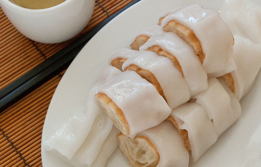 Cruller Rice Roll at Great Wall Chinese Restaurant, New Haven, CT.Photograph Copyright 2012, Chuck Dorris, eDining.us. 